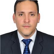 Ingeniero mecánico ofrece clases de física a estudiantes de colegio y estudiantes de primeros semestres de universidad